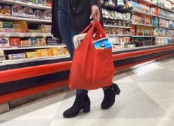 KIKKERLAND Key Ring Shopping Bag Red -Handy Home BB103 RD KEYCHAINSHOPPINGBAGRED ACTION