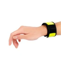 KIKKERLAND Light Up Slap Band -Handy Home BB51 REFLECTOR STRAP HAND 4996
