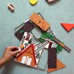 KIKKERLAND Make Your Own Weather House 11 KIKKERLAND Make Your Own Weather House -Handy Home CD681 action2