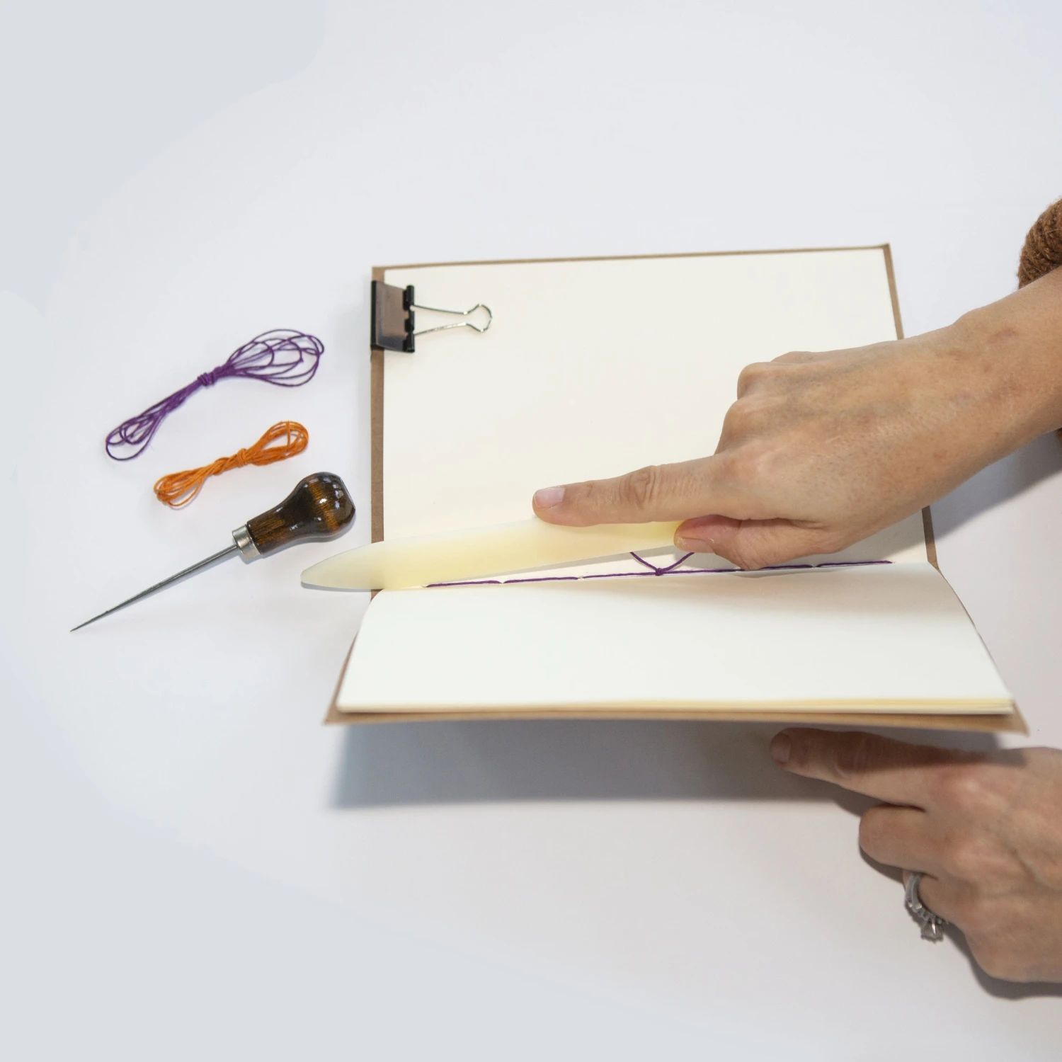 KIKKERLAND Book Binding Kit 2 KIKKERLAND Book Binding Kit - Image 2