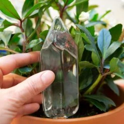 KIKKERLAND Water From A Crystal - Blown Glass Automatic Self Watering - Water Your Plants 8 KIKKERLAND Water From A Crystal - Blown Glass Automatic Self Watering - Water Your Plants -Handy Home WR02 WaterFromACrystal action 6